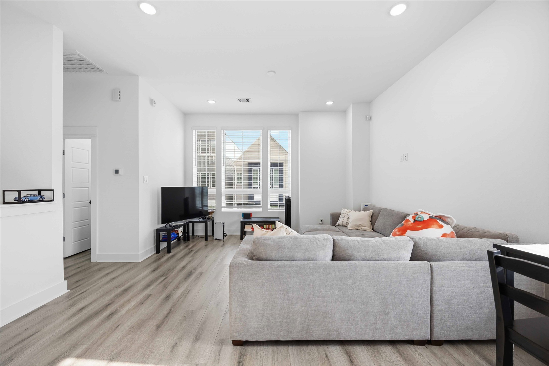 8320 Springwood Cyn Lane Houston, TX 77055 - Photo 16 of 25