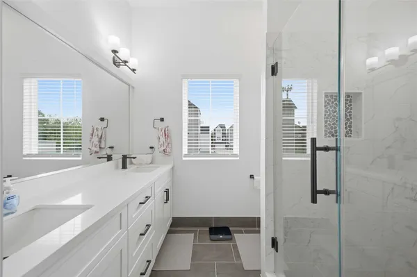 $325,000 | 8320 Springwood Cyn Lane, Houston, TX 77055