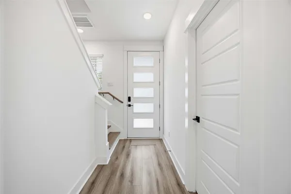 $325,000 | 8320 Springwood Cyn Lane, Houston, TX 77055