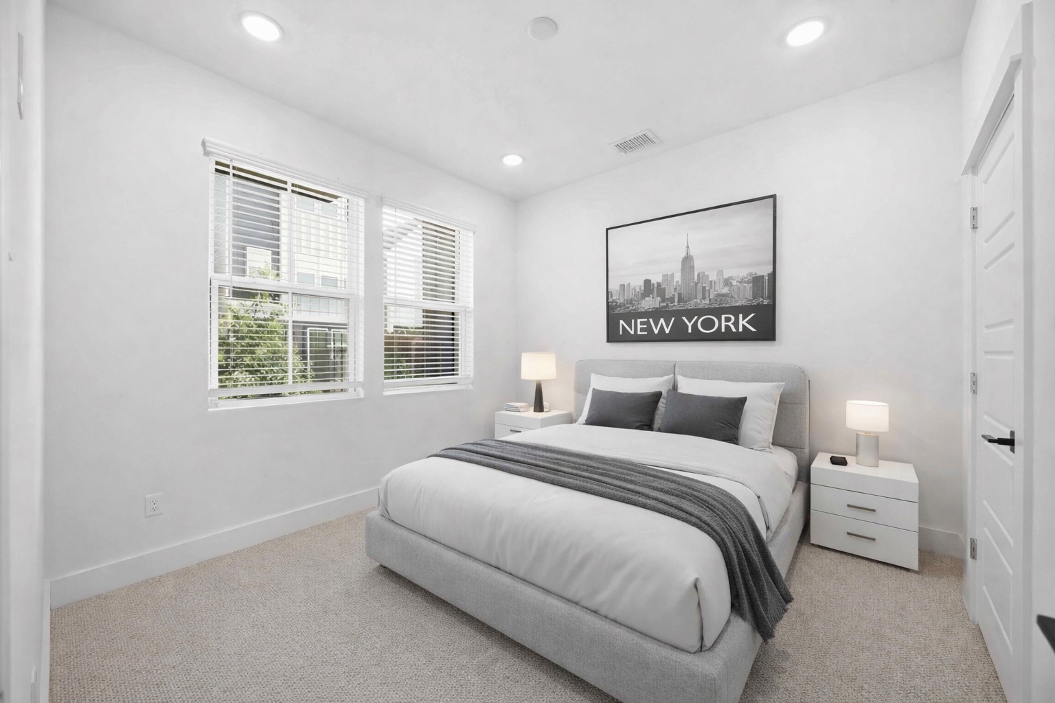 8320 Springwood Cyn Lane Houston, TX 77055 - Photo 5 of 25 Bedroom #1 Virtually staged