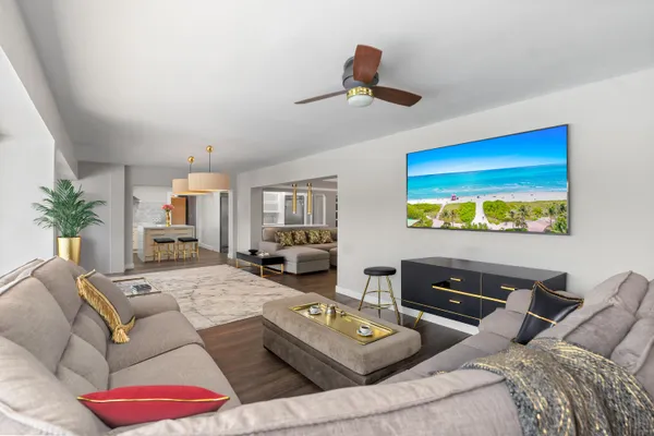 $1,089,000 | 6106 Royal Poinciana Lane, Tamarac, FL 33319