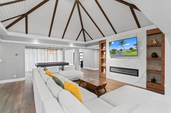 $1,089,000 | 6106 Royal Poinciana Lane, Tamarac, FL 33319