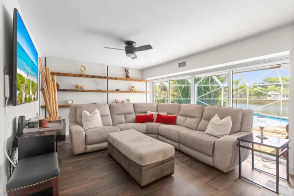 $1,089,000 | 6106 Royal Poinciana Lane, Tamarac, FL 33319