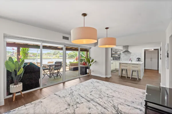 $1,089,000 | 6106 Royal Poinciana Lane, Tamarac, FL 33319