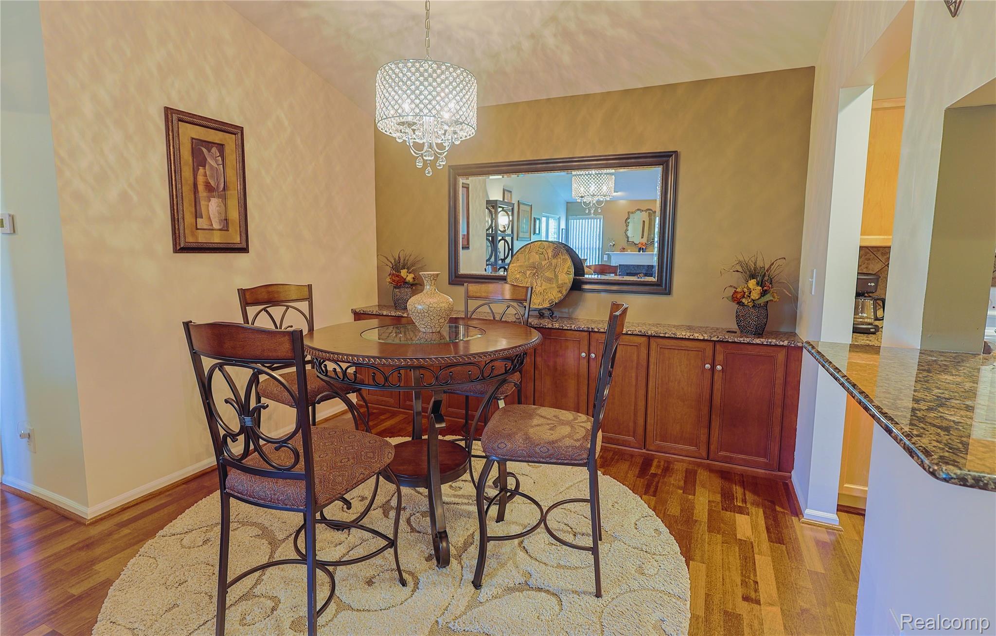 3581 Oakmonte Boulevard Rochester, MI 48306 - Photo 15 of 34