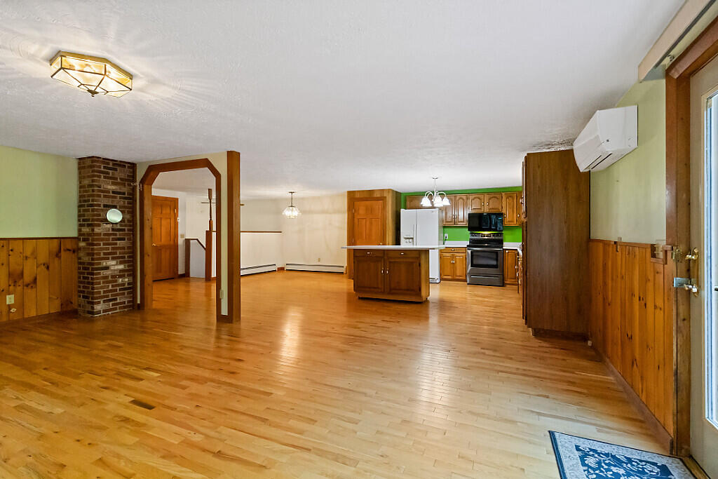 231 Narrows Pond Road Winthrop, ME 04364 - Photo 18 of 89 03_BP5A8390_DxO_mls