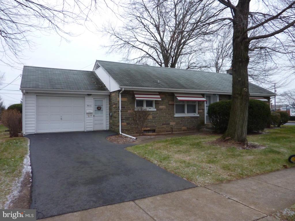 11 Kissel Hill Road Lititz, PA 17543 - Photo 1 of 24