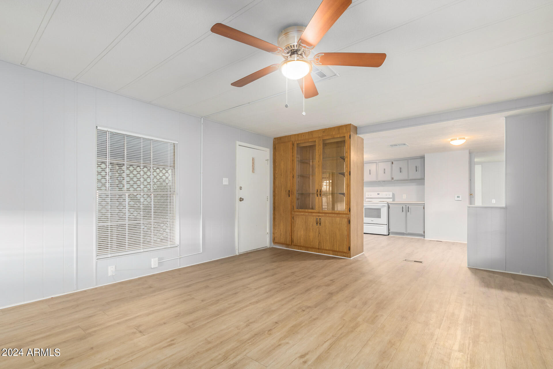 16225 North Cave Creek Road, Unit 140 Phoenix, AZ 85032 - Photo 7 of 19 18 - Cave Creek #140