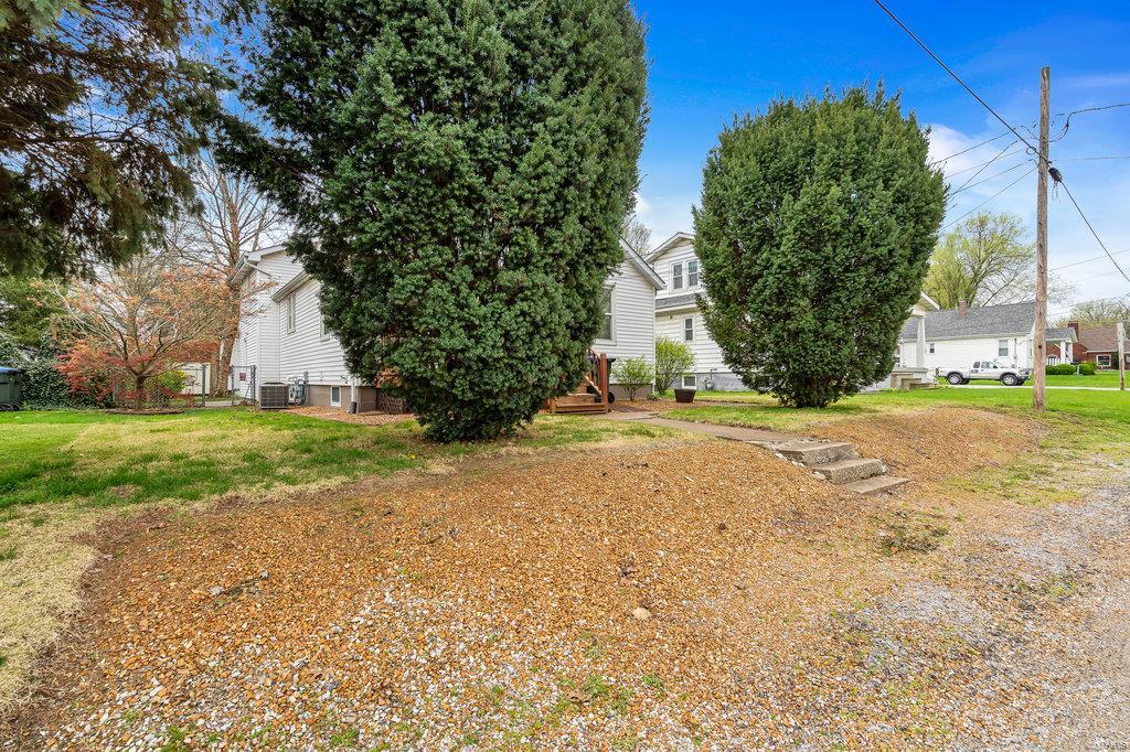 310 Front Street Waterloo, IL 62298 - Photo 4 of 42 Gallery Image 4