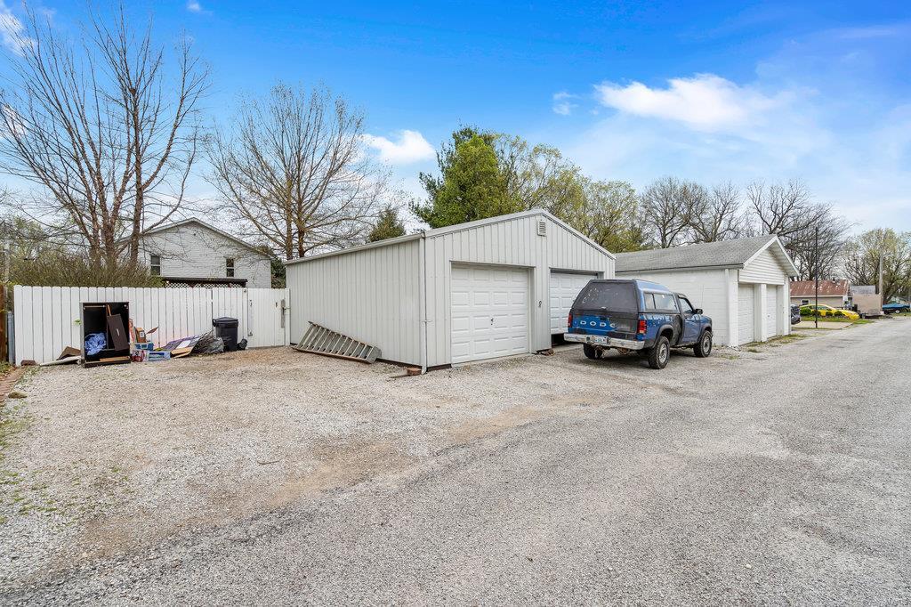 310 Front Street Waterloo, IL 62298 - Photo 5 of 42 Gallery Image 5