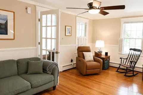 $1,195,000 | 15 East Walnut Street, Alexandria, VA 22301