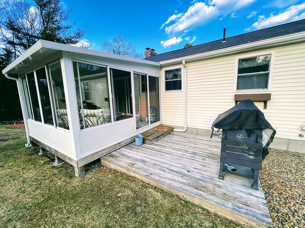 12 Healdville Road Hubbardston, MA 01452 - Photo 3 of 15 Gallery Image 3