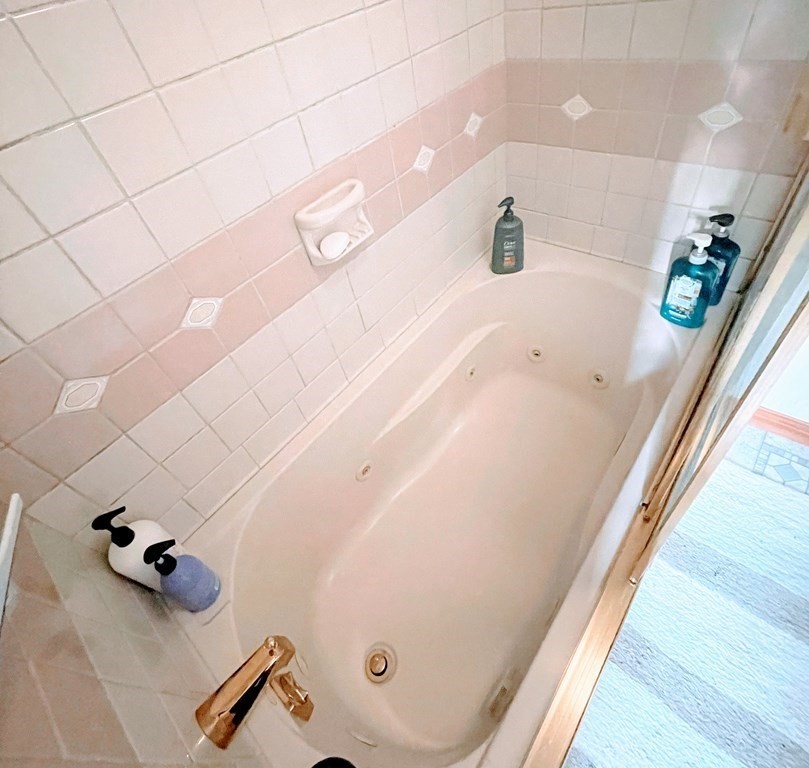 12 Healdville Road Hubbardston, MA 01452 - Photo 10 of 15 Gallery Image 10