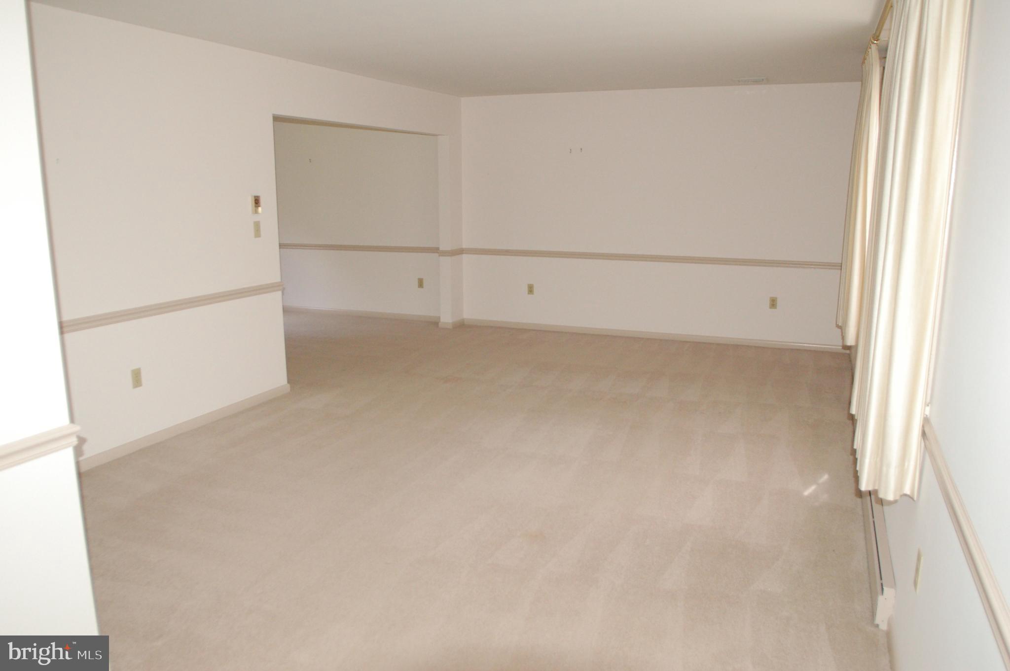 2306 Beacon Hill Road Lancaster, PA 17601 - Photo 3 of 22 Living Room view 1