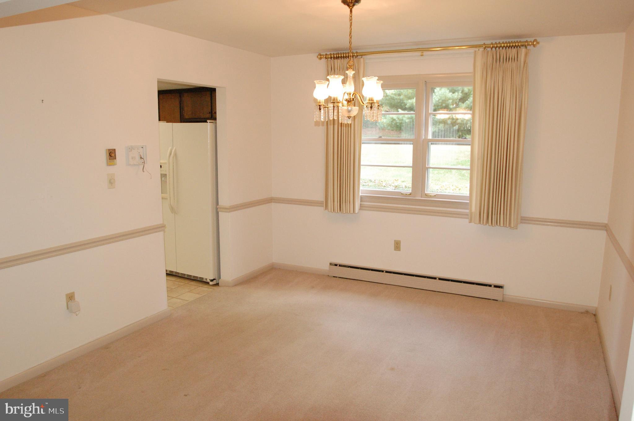 2306 Beacon Hill Road Lancaster, PA 17601 - Photo 5 of 22 Dining Room