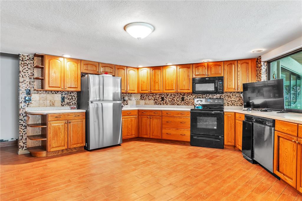 2917 Cypress Ridge Palm Harbor, FL 34684 - Photo 25 of 38