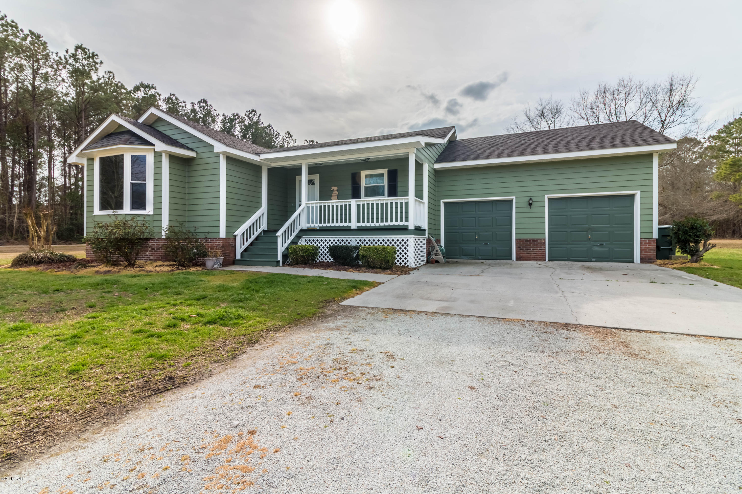 314 Coston Road Richlands, NC 28574 - Photo 1 of 24 img_9722-hdr-18_33188309925_o