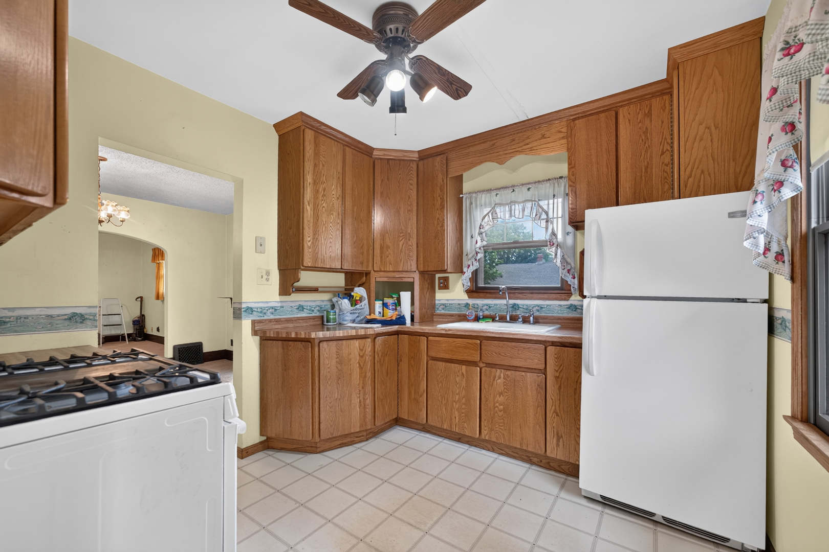 803 North 9th Street DeKalb, IL 60115 - Photo 10 of 29