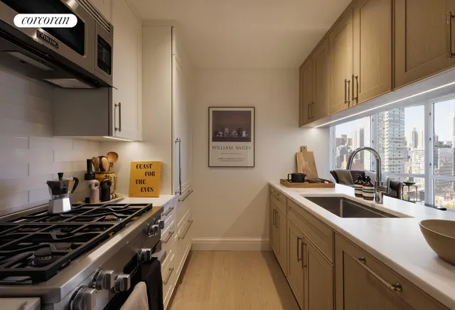 $1,660,000 | 400 East 84th Street, Unit 18A | Upper East Side