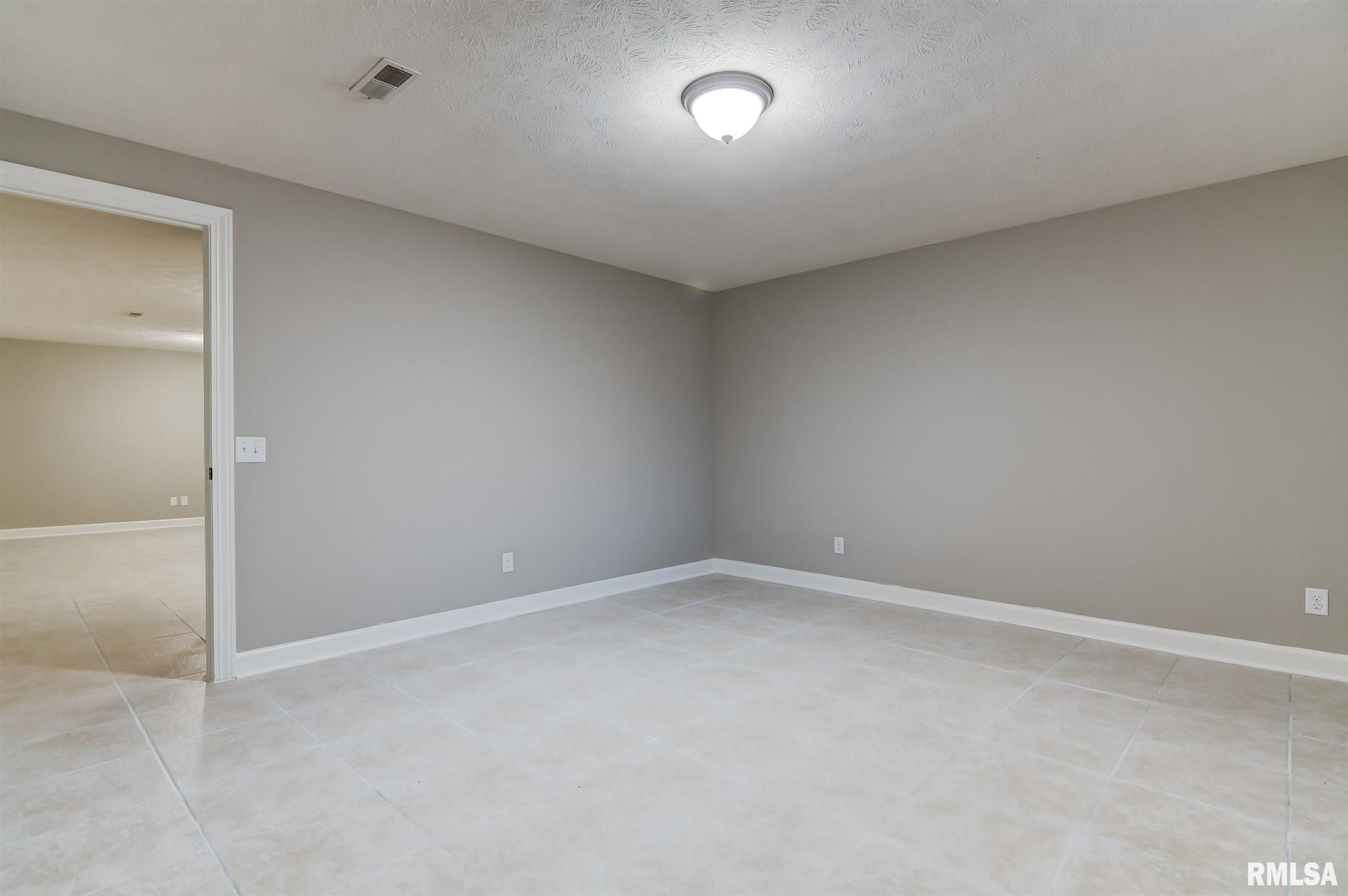 4908 Quail Chase Springfield, IL 62711 - Photo 43 of 47