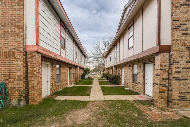 $550,000 | 3065-3071 Olympia Drive, Denton, TX 76209