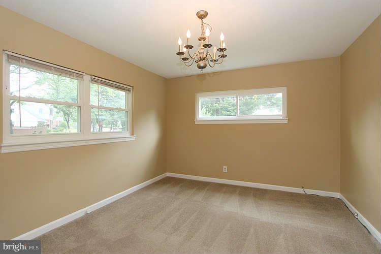 711 Dryden Street Silver Spring, MD 20901 - Photo 19 of 30 Bedroom Master