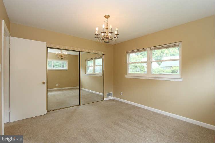 711 Dryden Street Silver Spring, MD 20901 - Photo 20 of 30 Bedroom Master