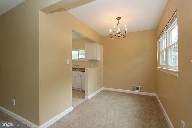 711 Dryden Street Silver Spring, MD 20901 - Photo 9 of 30 Dining Room