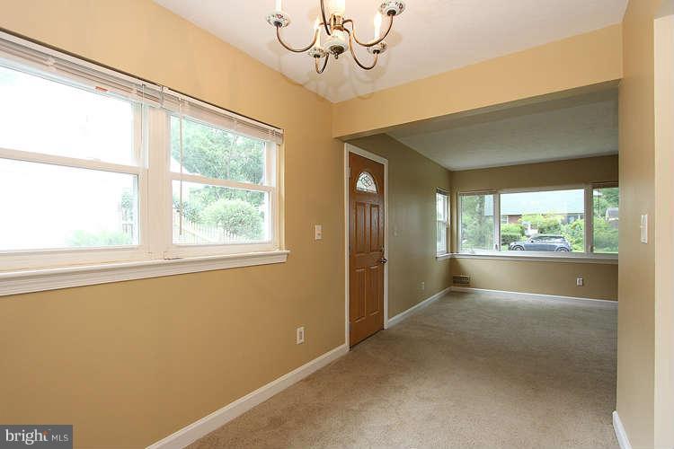 711 Dryden Street Silver Spring, MD 20901 - Photo 10 of 30 Dining Room