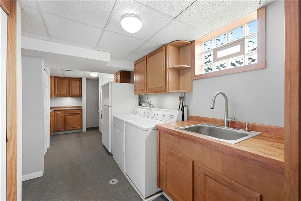 308 Maple Road Pittsburgh, PA 15239 - Photo 36 of 47 Gallery Image 36