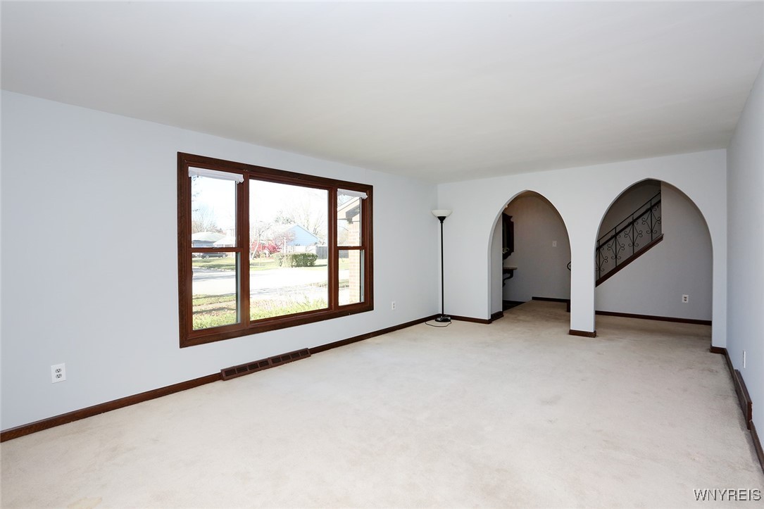 69 Forestview Drive Lancaster, NY 14043 - Photo 14 of 45