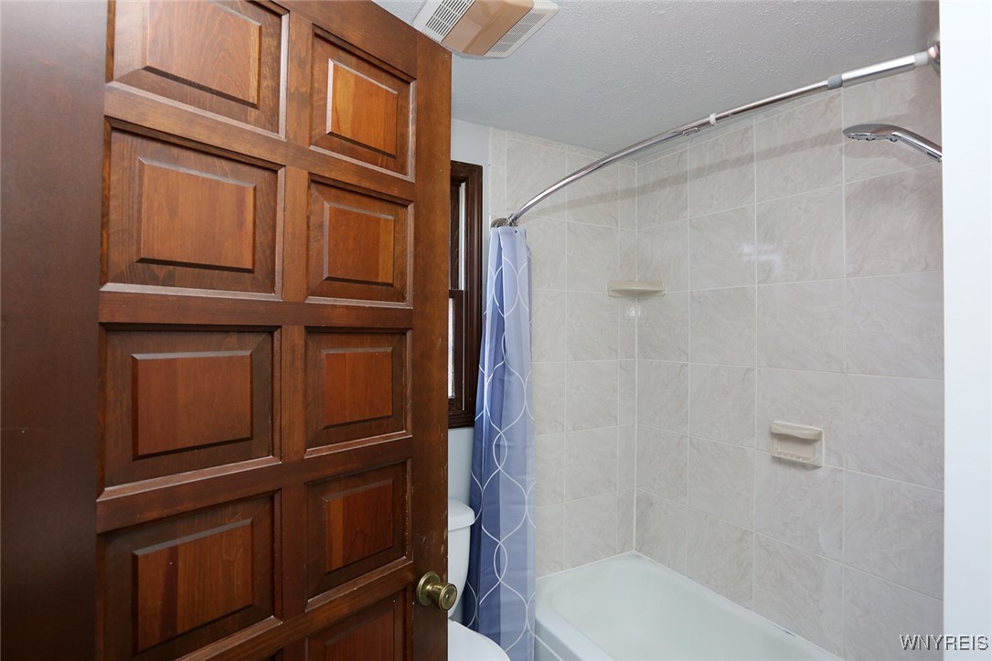 69 Forestview Drive Lancaster, NY 14043 - Photo 31 of 45