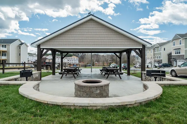 $2,100 | 1441 Derby Drive, Harrisonburg, VA 22801