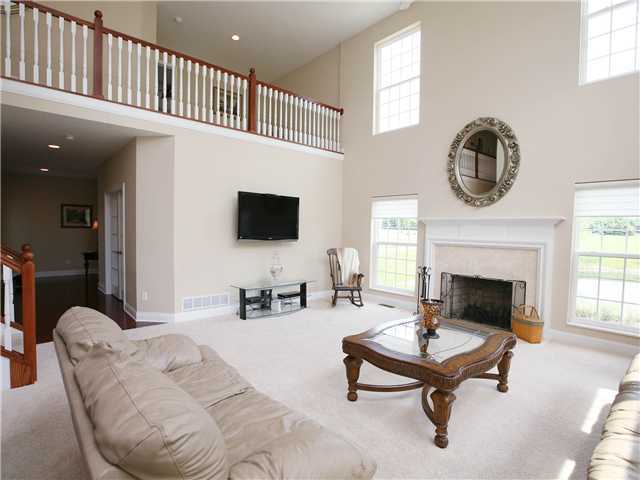 8319 Marwithe Place New Albany, OH 43054 - Photo 8 of 25