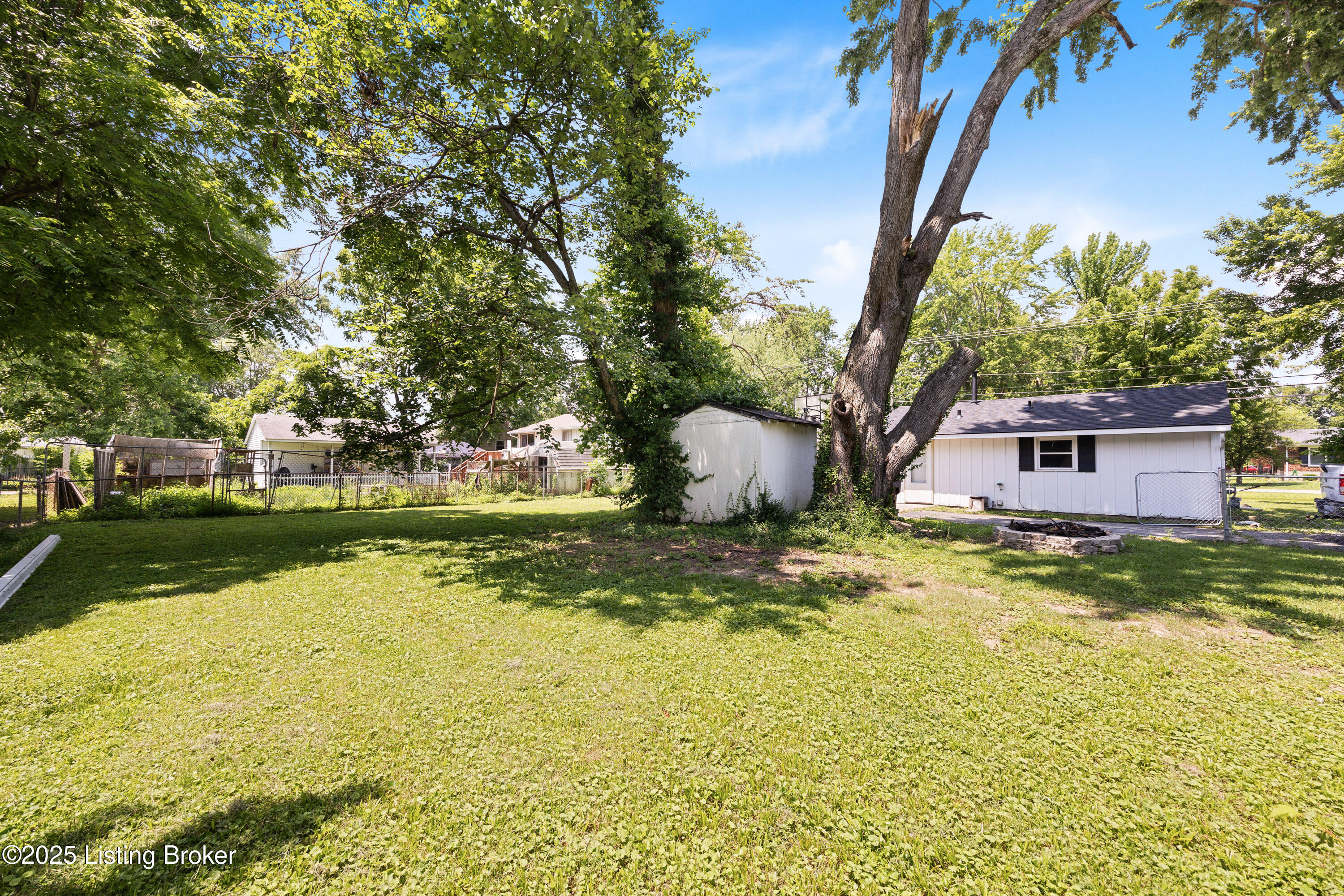 706 Mt Holly Road Fairdale, KY 40118 - Photo 21 of 24 021