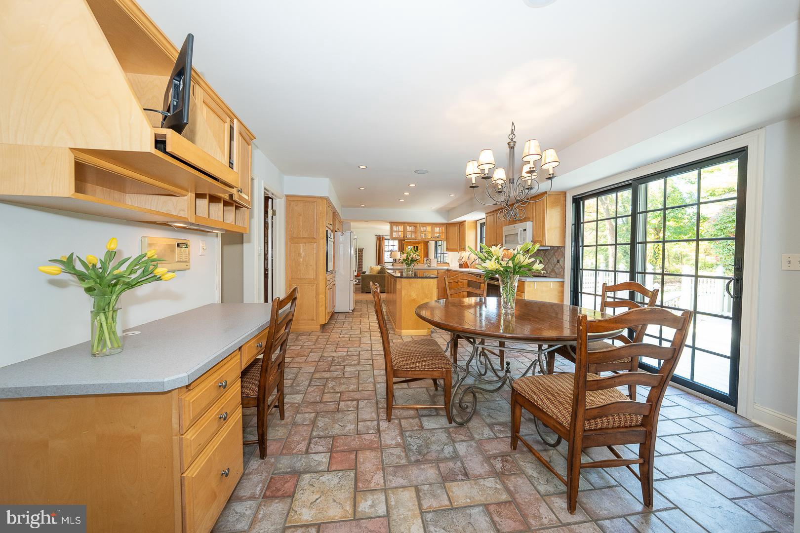 800 Maple Glen Lane Wayne, PA 19087 - Photo 12 of 52 a dining room with furniture and window