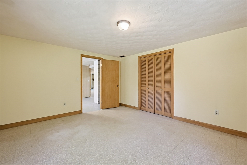 21 Daggett Road Attleboro, MA 02703 - Photo 22 of 39