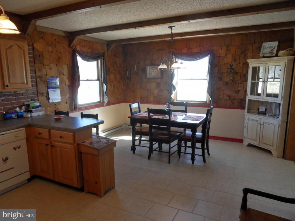 5147 Cordtown Road Cambridge, MD 21613 - Photo 12 of 28 Dining Room