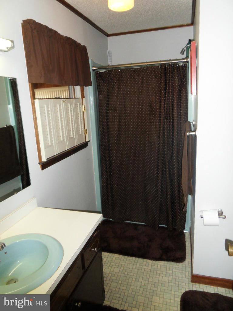 5147 Cordtown Road Cambridge, MD 21613 - Photo 23 of 28 Bath (Master)