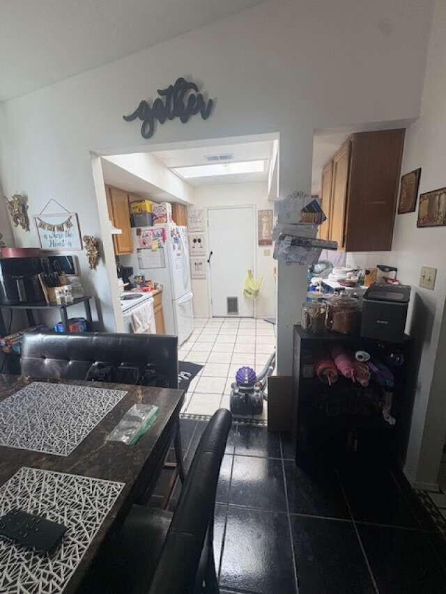 1372 Lil Avenue Northeast Rio Rancho, NM 87144 - Photo 4 of 8 Gallery Image 4
