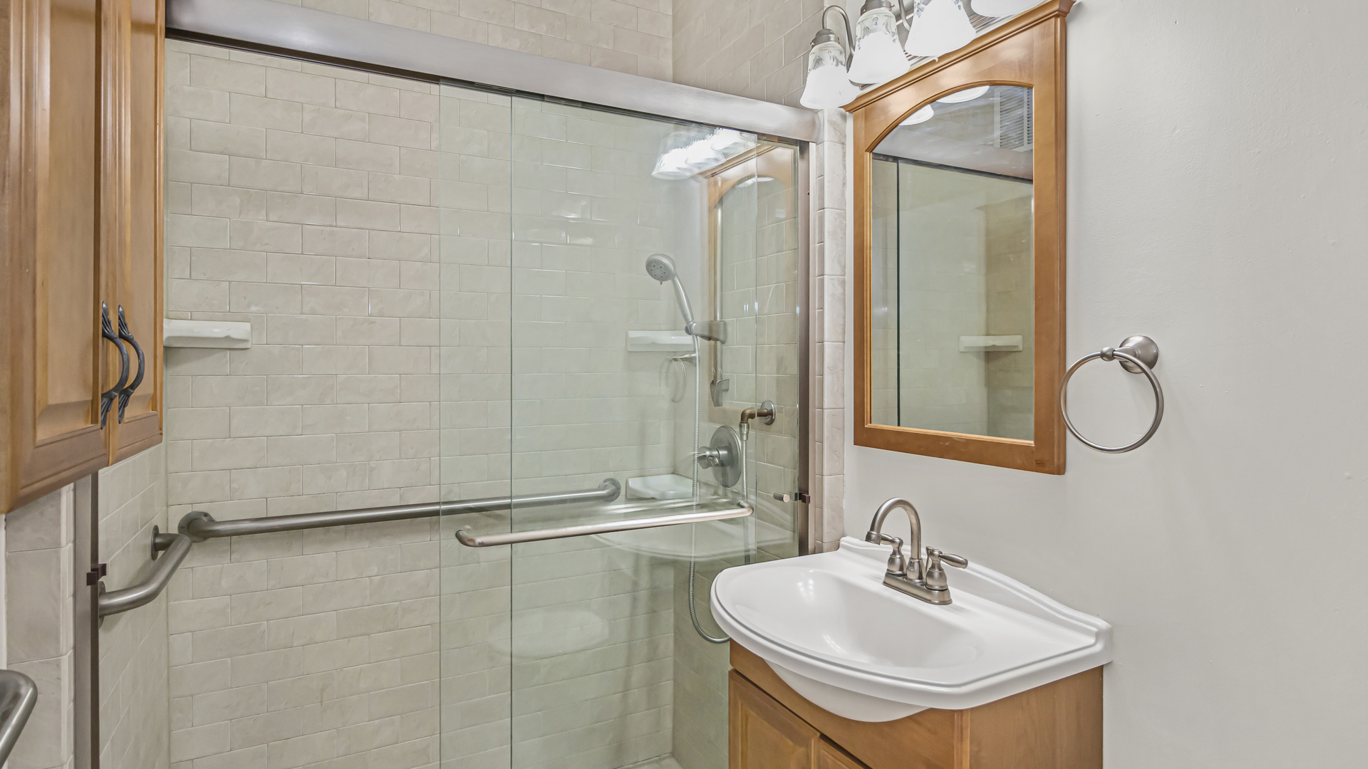 1585 Ridge Avenue, Unit 406 Evanston, IL 60201 - Photo 12 of 13