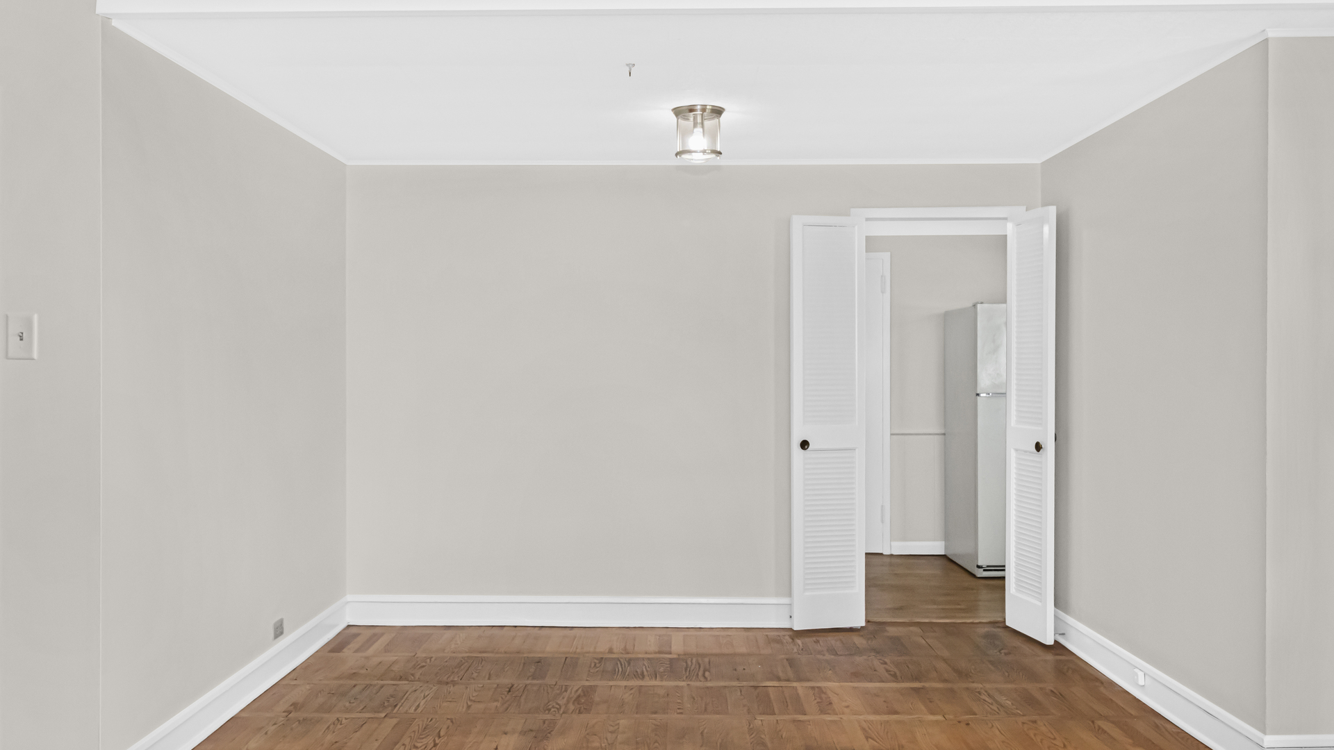 1585 Ridge Avenue, Unit 406 Evanston, IL 60201 - Photo 4 of 13