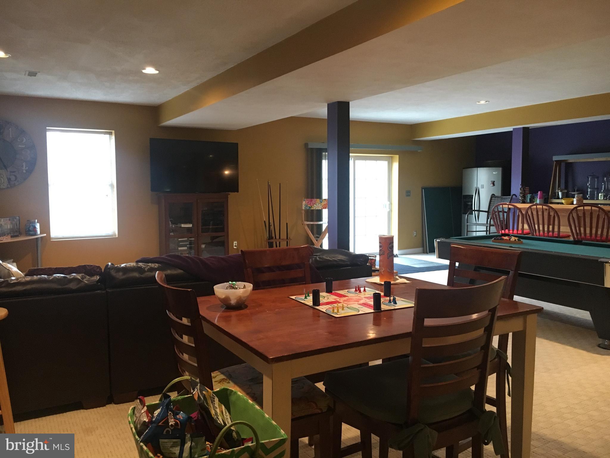 2607 Bachman Road Westminster, MD 21157 - Photo 17 of 30 Family Room