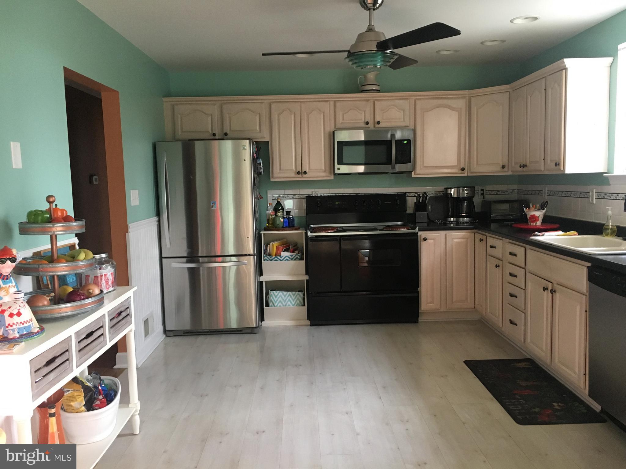 2607 Bachman Road Westminster, MD 21157 - Photo 3 of 30 Kitchen