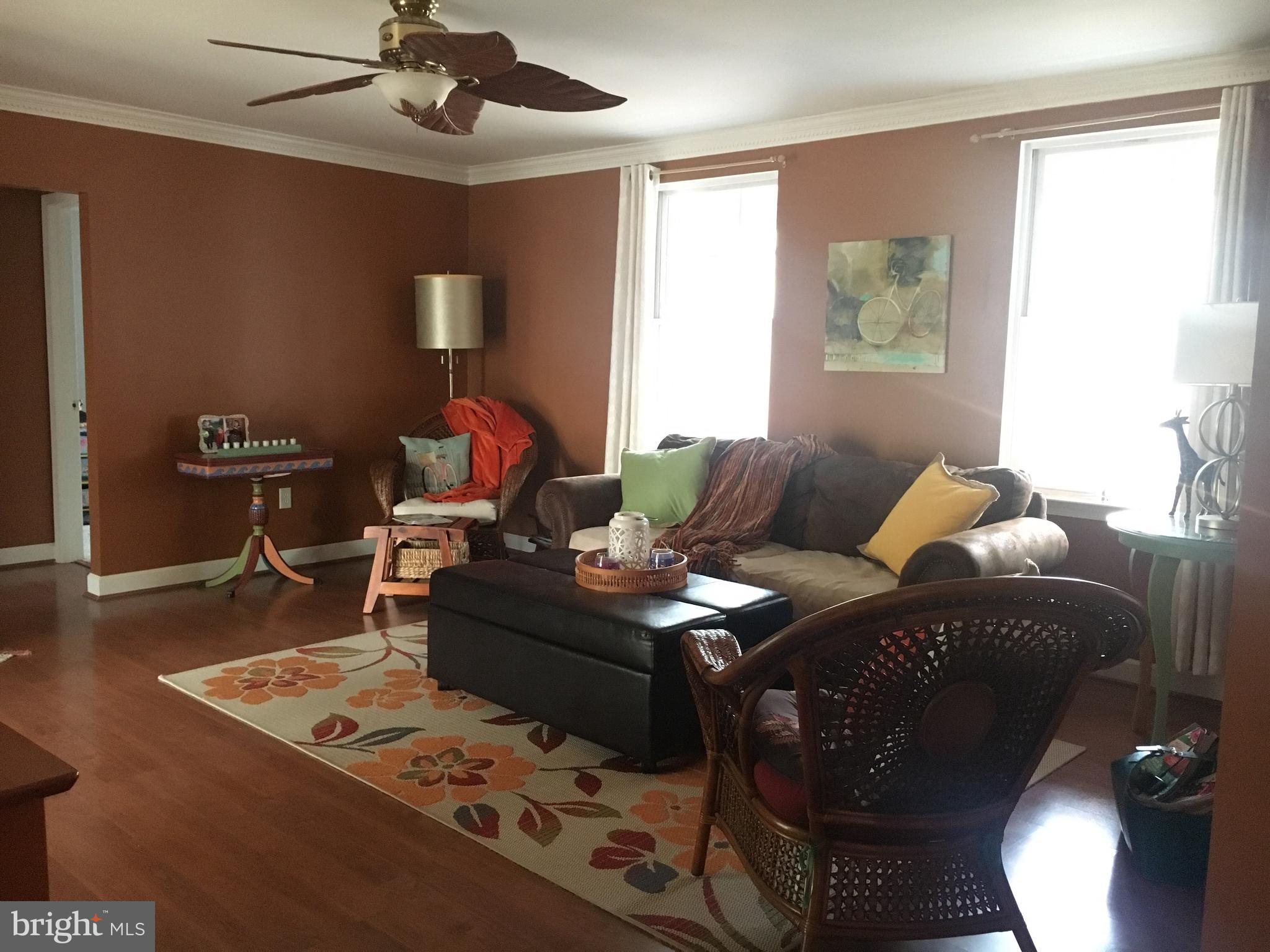 2607 Bachman Road Westminster, MD 21157 - Photo 25 of 30 Living Room