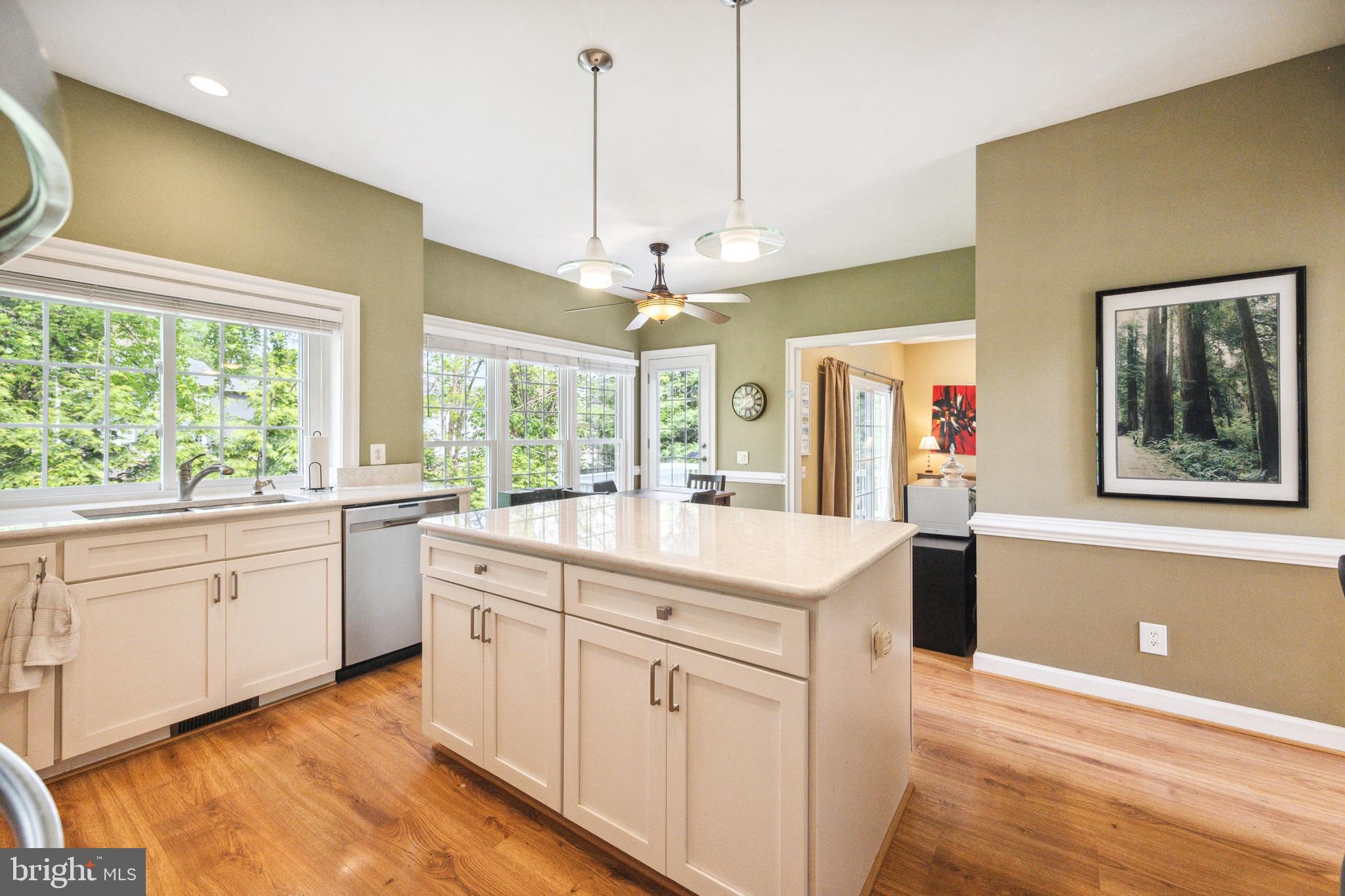 9720 Hidden Valley Road Vienna, VA 22181 - Photo 13 of 54 Gallery Image 13