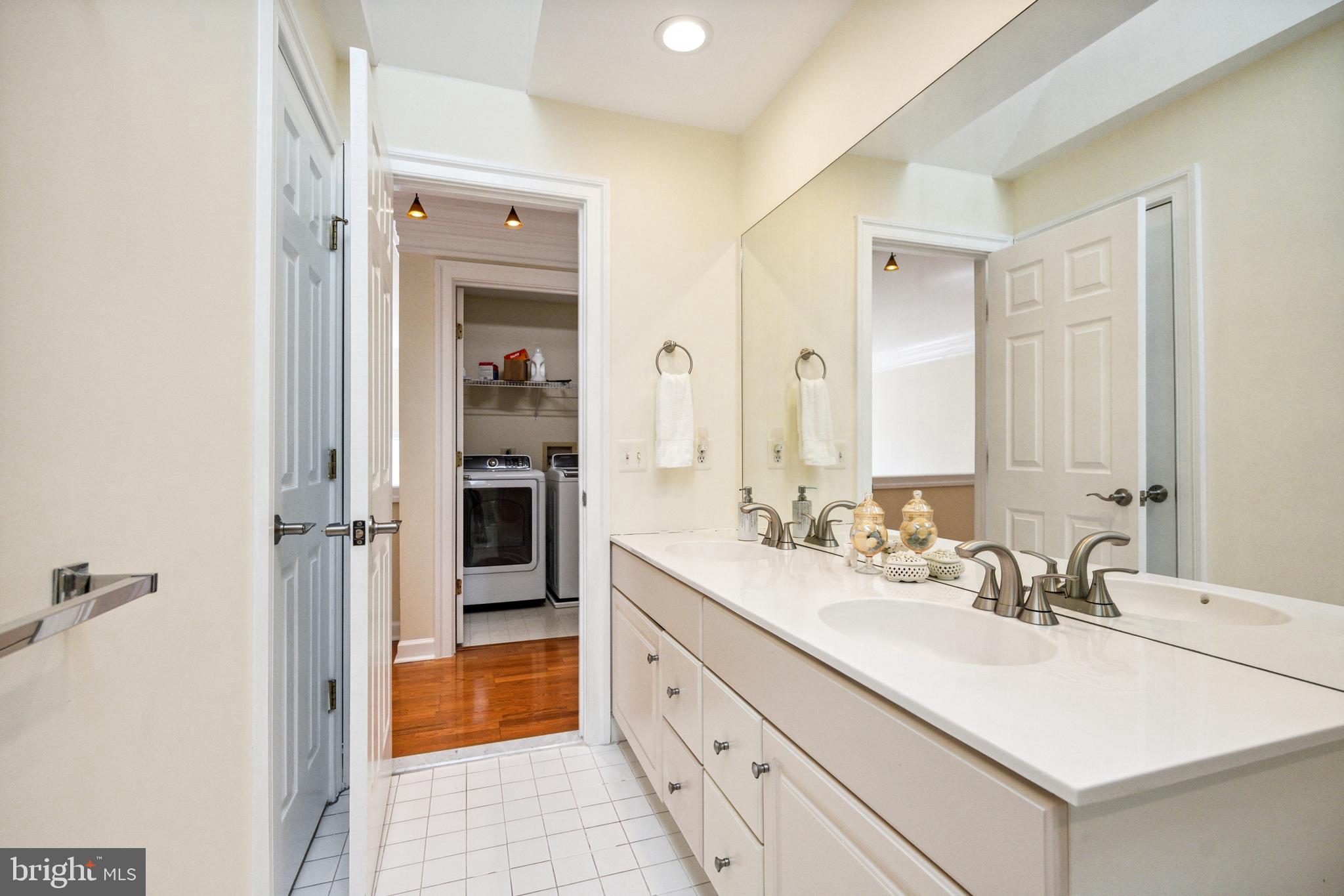 9720 Hidden Valley Road Vienna, VA 22181 - Photo 32 of 54 Gallery Image 32
