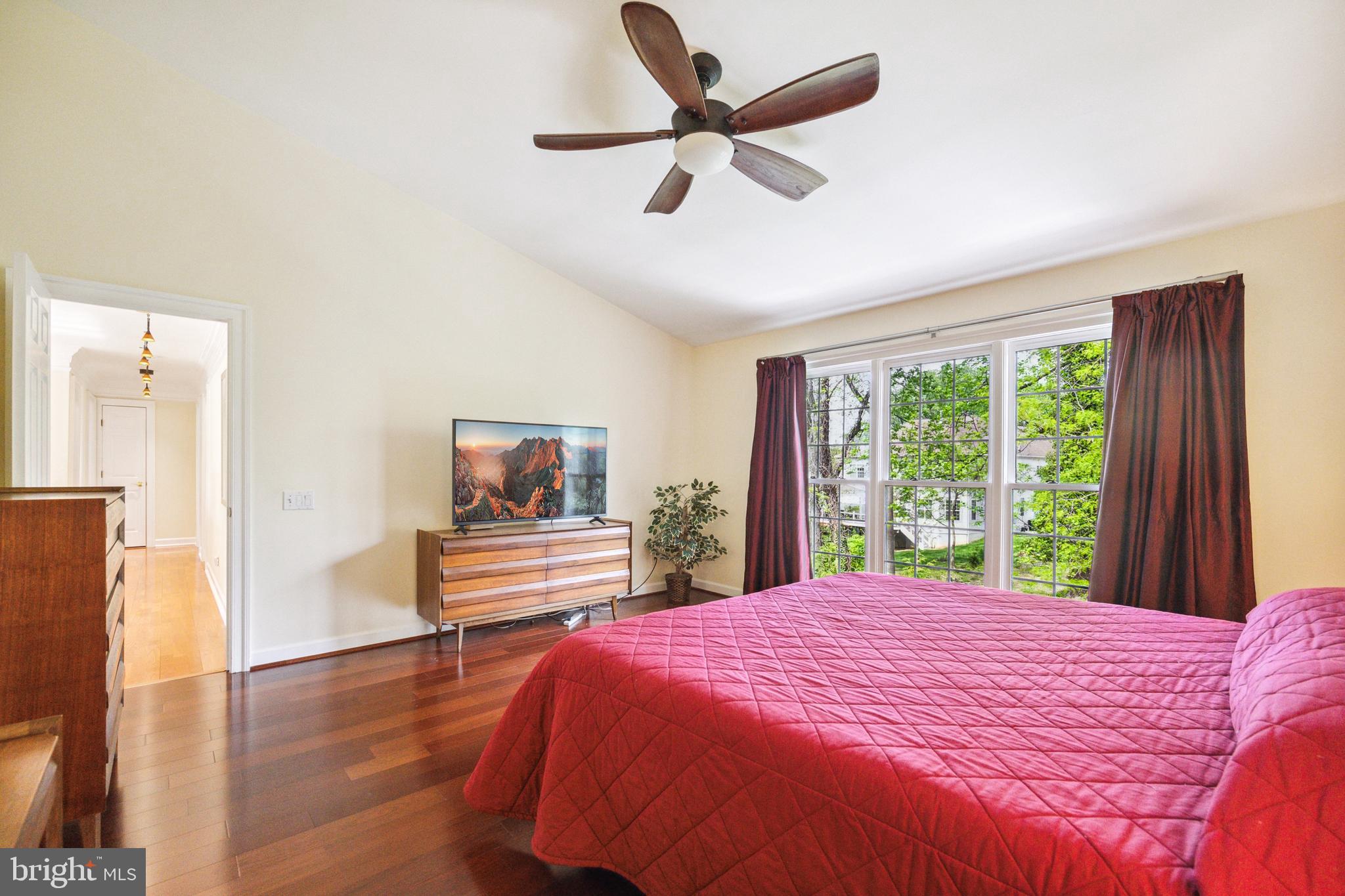 9720 Hidden Valley Road Vienna, VA 22181 - Photo 36 of 54 Gallery Image 36