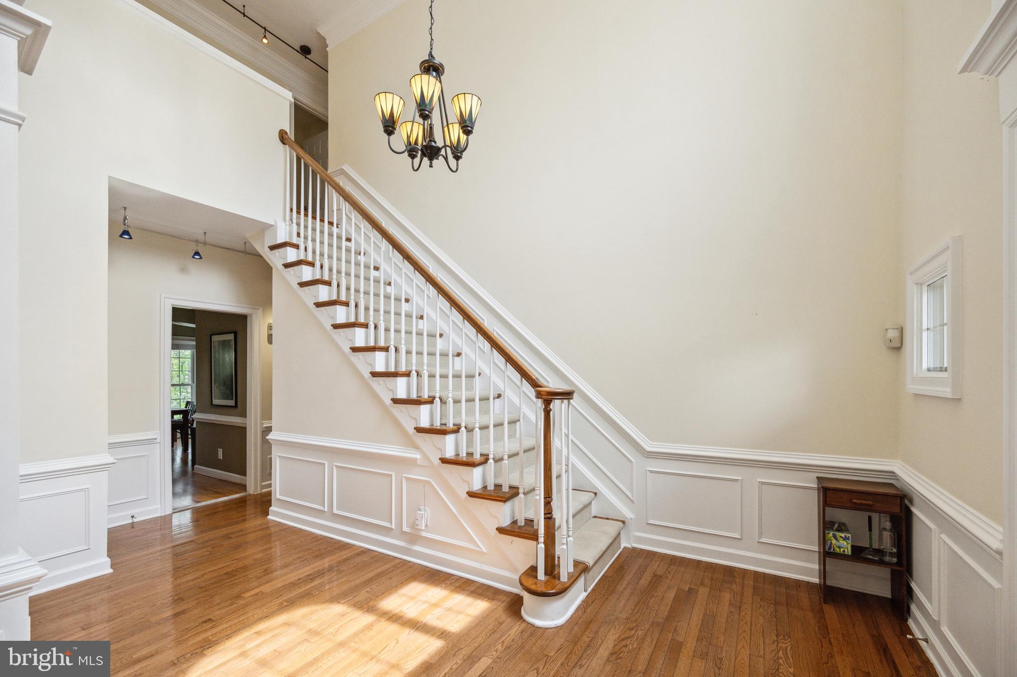 9720 Hidden Valley Road Vienna, VA 22181 - Photo 5 of 54 Gallery Image 5