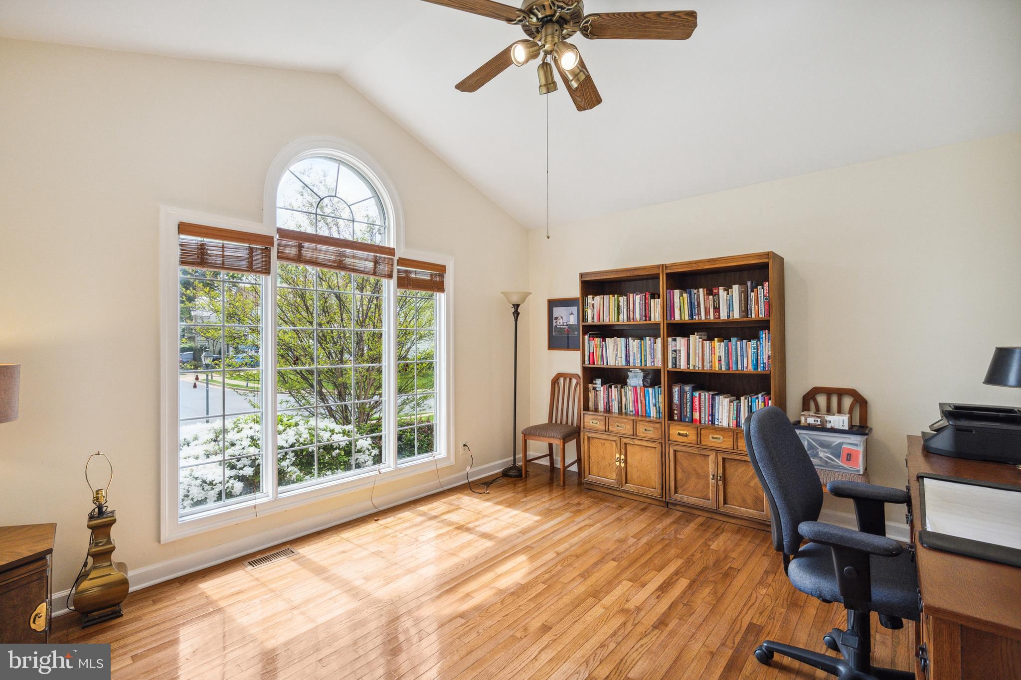 9720 Hidden Valley Road Vienna, VA 22181 - Photo 6 of 54 Gallery Image 6